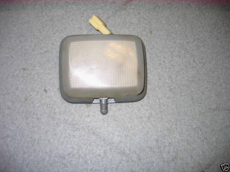 Geo tracker sidekick dome light