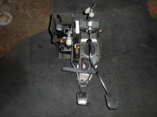 Mitsubishi 3000gt / stealth pedal brake/clutch  non turbo