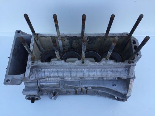 Alfa romeo 2000cc engine block w/ front cover