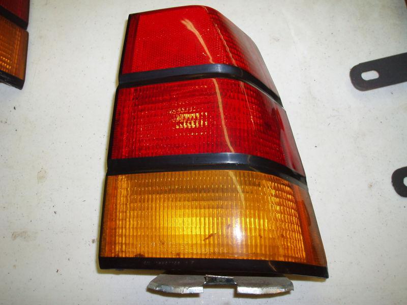 88 89 90 lemans tail light used original right passenger side 