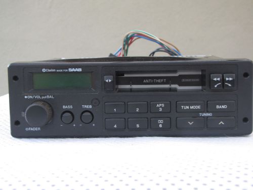 Vintage clarion am/fm/cassette stereo for 1989 saab 900 cars