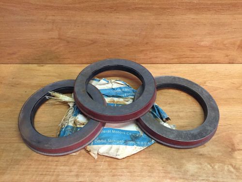 Lot of 3 nos gm 2394036 chevrolet oil seals nos sup by 701225