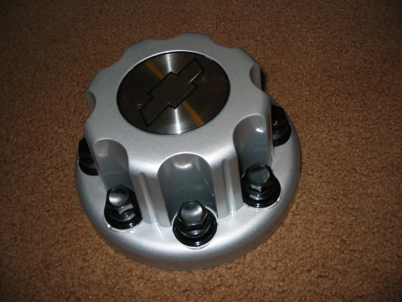 Chevy gm 8 eight lug center hub cap hubcap