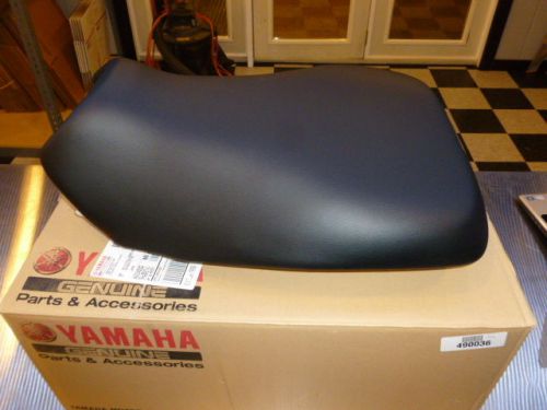 New genuine oem yamaha grizzly 08-11 700 &amp; 09-11 550 yfm yfm550 yfm700 seat new!