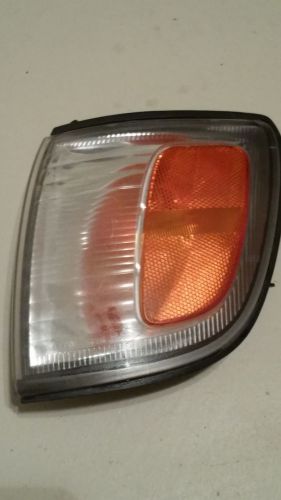 1999 - 2002 toyota 4runner lh corner turn signal fender light oem