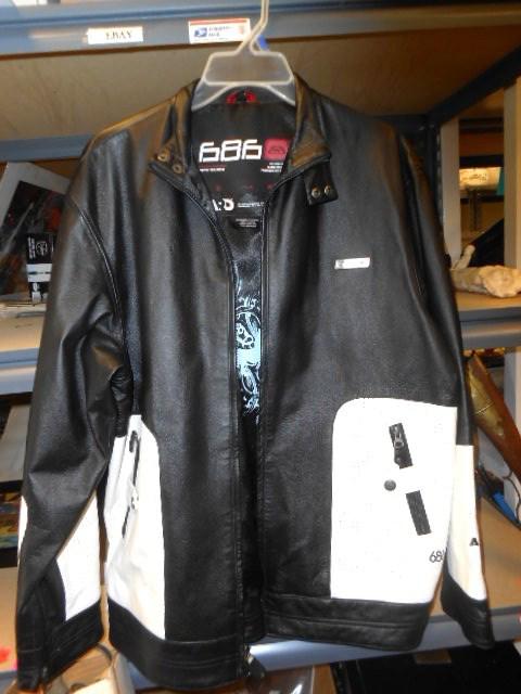 686 men's leather jacket with white accent size l