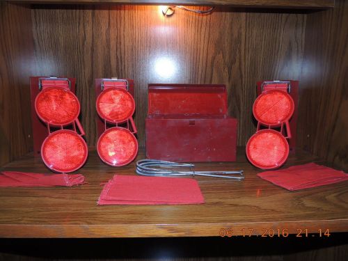 Vintage 1950s miro-flare model no. 1188f emergency reflector &amp; storage box