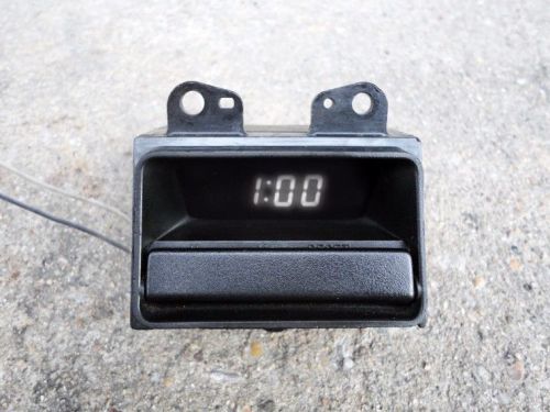 Jdm honda civic 92-95 (eg4,eg8,ej1,ej2,eh1,eh9) clock white light display oem