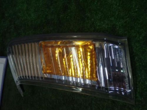 Toyota regius 2002 left clearance lamp [4811100]