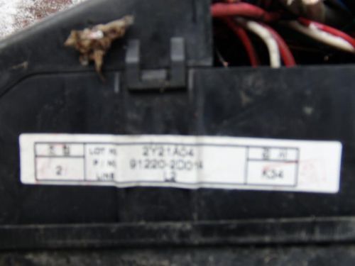 Elantra   2003 fuse box, engine 83240