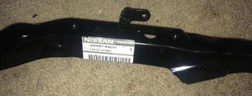 New nissan oem 13-16 altima radiator support-upper support right f25123tama