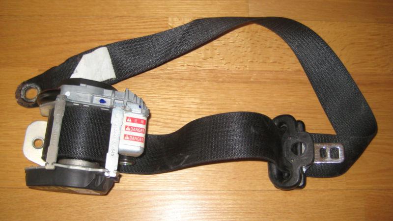 08 09 10 11 focus sedan front driver seat belt oem