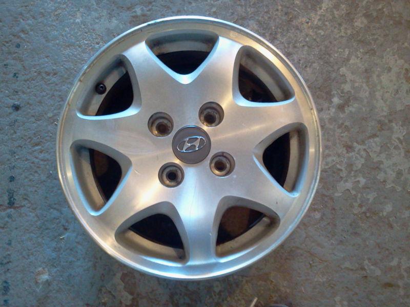 * 15 inch factory alloy rim - hyundai sonata / 1999-2001 / machined