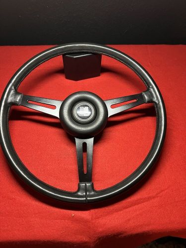 Triumph tr6 reburbished leather steering wheel