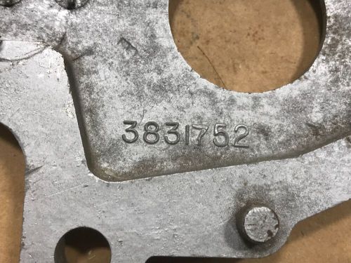 Muncie 4 spd mid plate. 3831752.