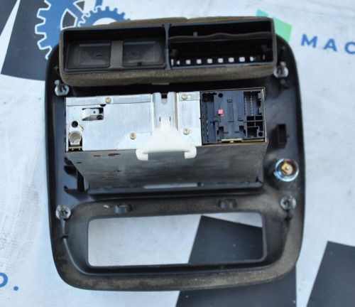 1995 mazda b2300 2.3l dash trim radio trim bezel hvac trim black dash console