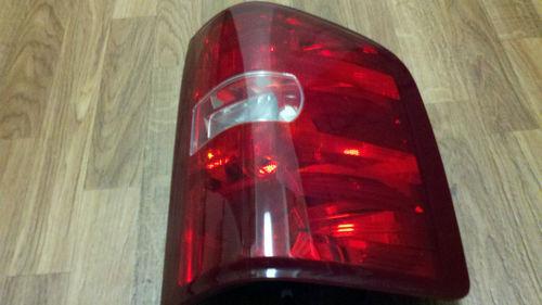 Complete set  oem 2011 chevy silverado  right and left tail lights