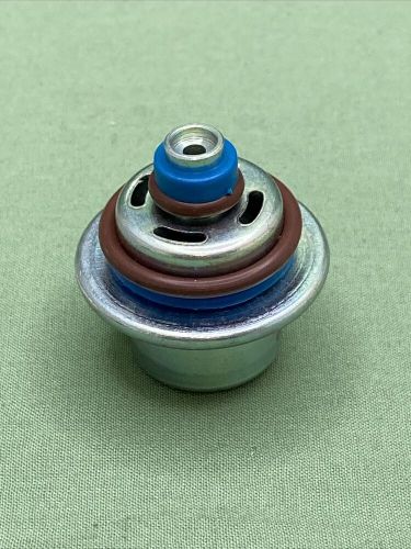 New geniune quantum fuel systems 821-0430 fuel pressure regulator