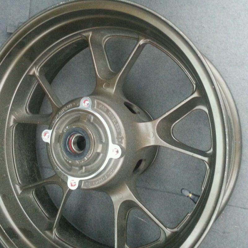 2007 kawasaki zx 14  rear stock rim