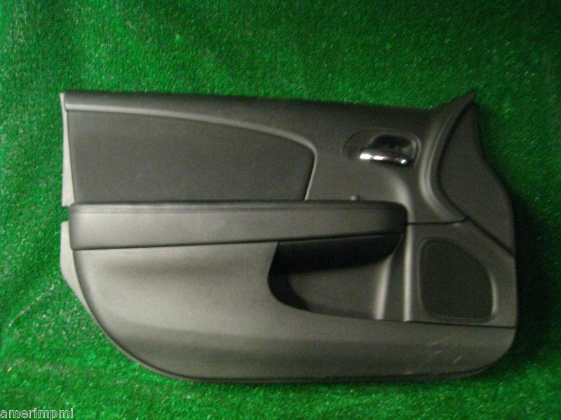 2011 chrysler 200 driver side door panel skin trim cover black