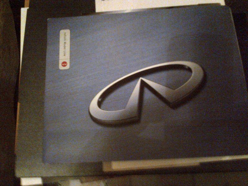 2000 infiniti full line     brochure        -