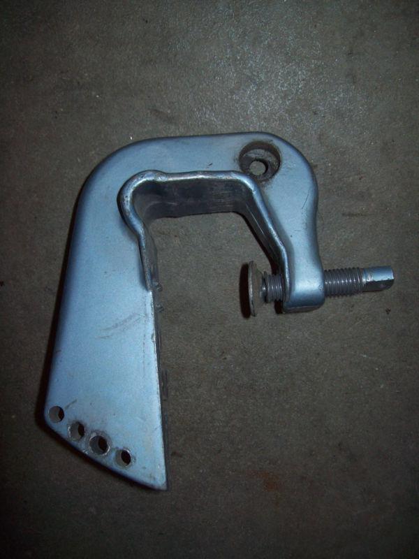 18 20 25 hp johnson evinrude omc outboard transom clamp bracket stern 0378157