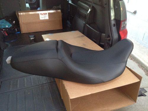 Harley davidson street glide seat