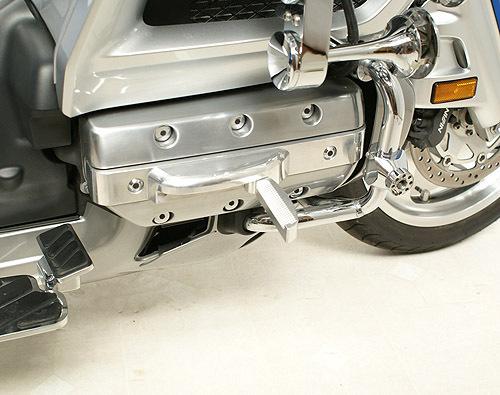 Aero flip-out highway pegs for honda gl1800 & f6b models - chrome