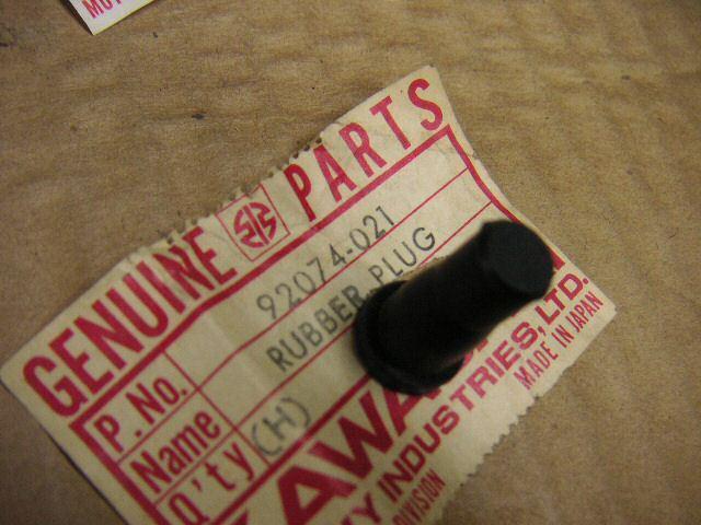 Carb carburetor cap plug    f9 f9b f9c 350 bighorn  49074-021  kawasaki  nos