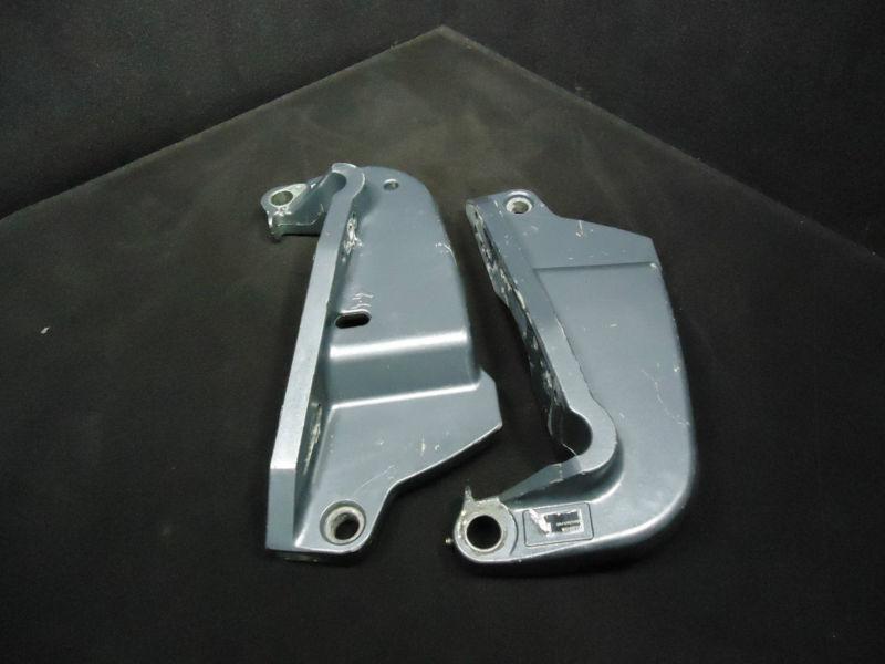 #64e-43111-01-8d/64e-43112-01-8d clamp brackets 2000-2001 115-225hp yamaha ~530~