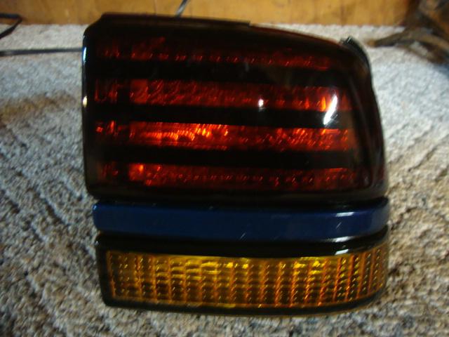 1991 pontiac sunbird passenger side tail light oem