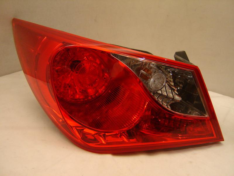 Hyundai sonata left tail light 11 12 oem 