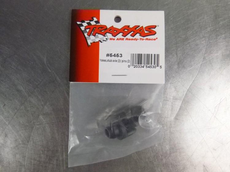 Traxxas tra5453 yokes stub axle new 5453