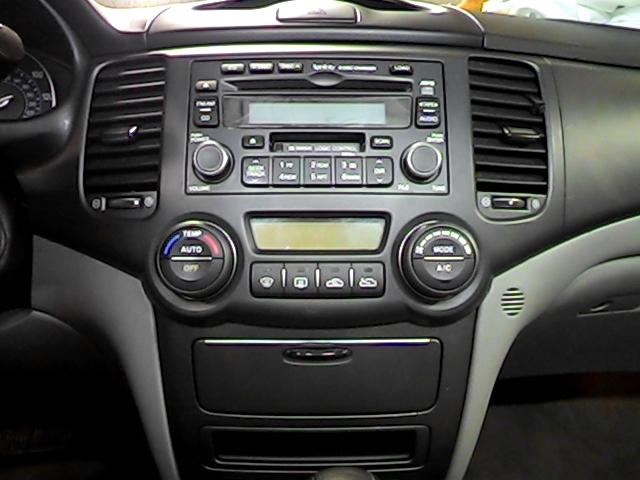 2006 kia optima radio trim dash bezel 2630995