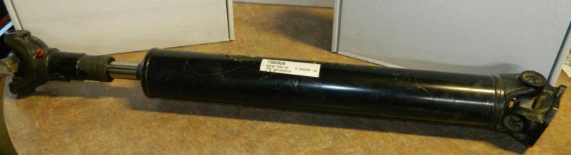 New spicer drive shaft part 5004646-2230