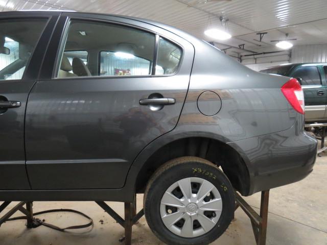 2010 suzuki sx4 27836 miles rear or back door left 2543492