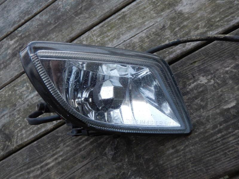  mazda 01 02 millenia 01 02 03 protege right passenger fog light lamp rh r 2001