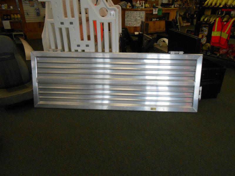 Aluminum divider   30.5x88.125