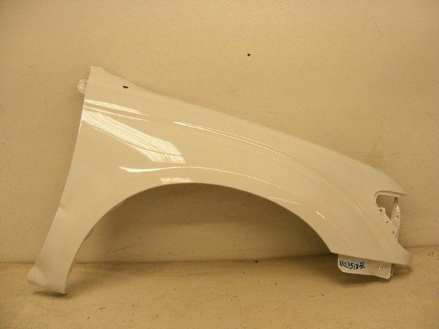 Toyota tacoma fender rh w/o molding holes white 2001 2004