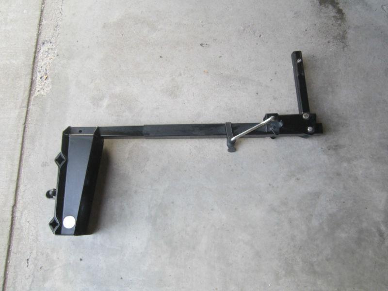 Subaru e3610as940 -bike carrier - hitch mounted used *** see remarks