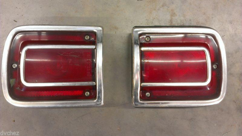 1965 chevrolet chevelle- malibu tail light lens and housings pair