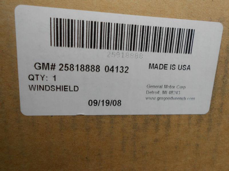 Gm 25818888 - chevy malibu or saturn aura windshield